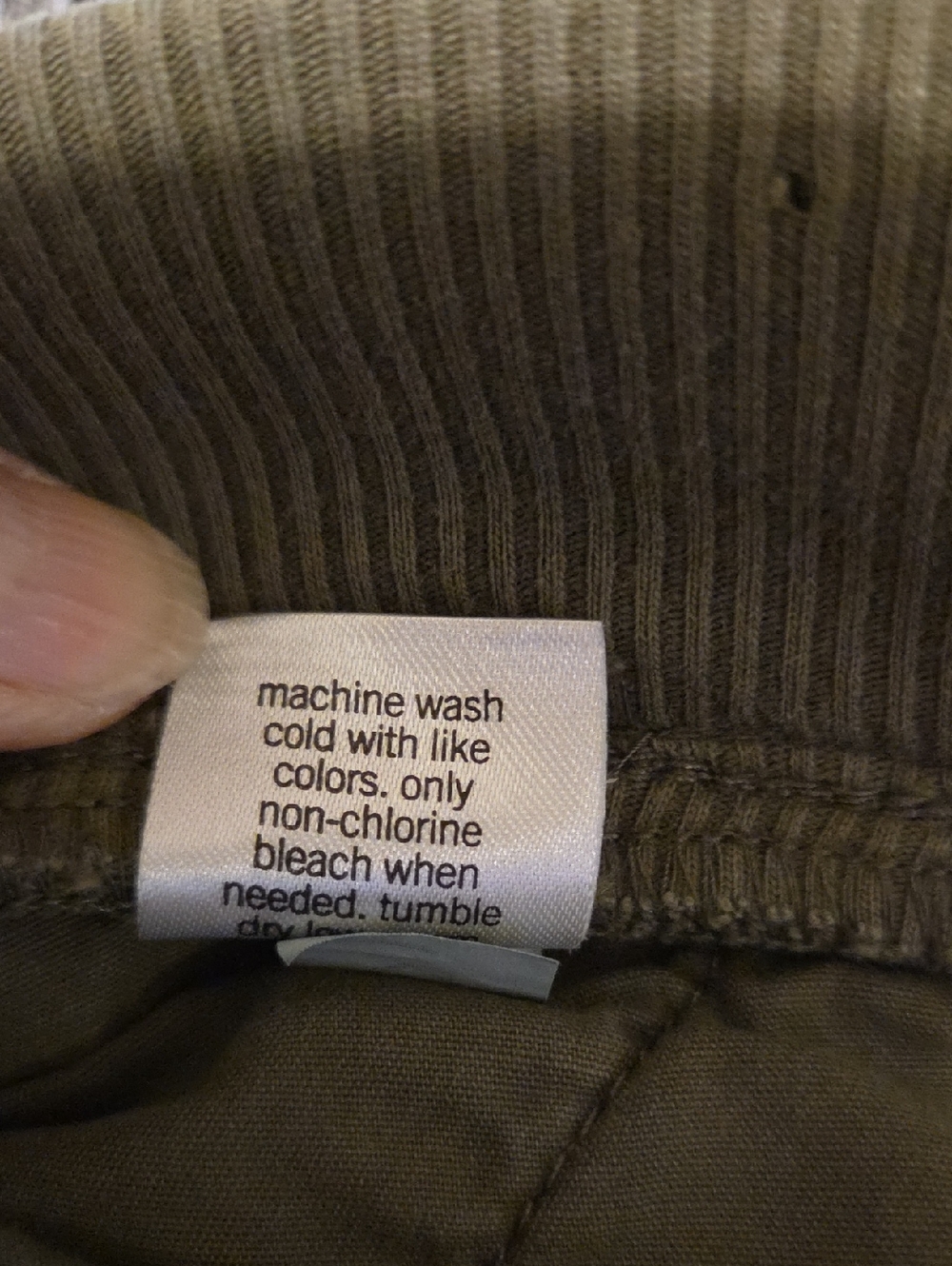 Women's Sonoma Cargo Capris Bundle in Black, Khaki, Gray, Olive - Picture 6 of 7